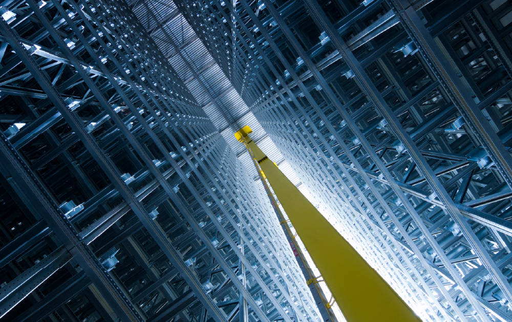 Potmě a efektivně: Dark warehouse jako budoucnost skladové logistiky