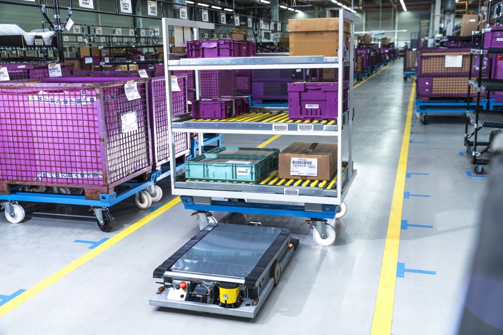 Self-driving robot in Supply Logistics at BMW Group. Source BMW Group